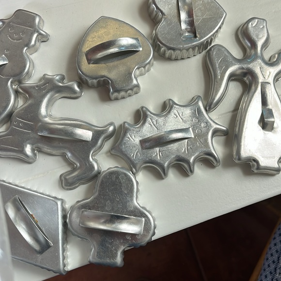 Vintage Cookie Cutters Bundle Of 12 Silver Assorted Shapes - Picture 3 of 4